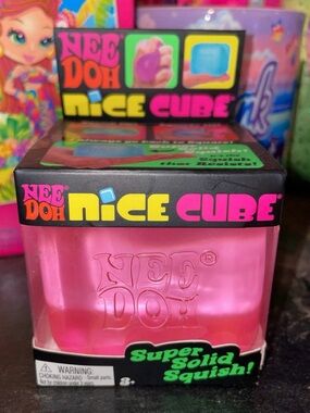 Nice Cube Super Solid Squish - Pink